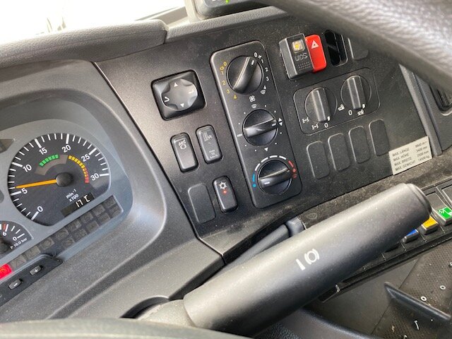 DAIMLER-BENZ Atego