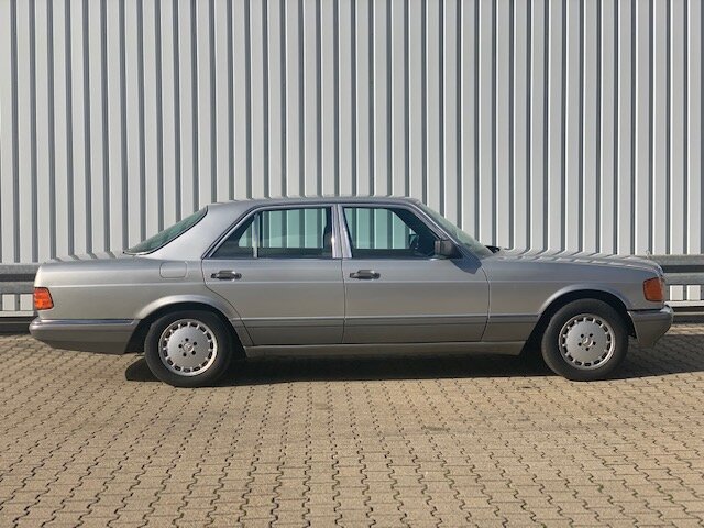 Mercedes-Benz420