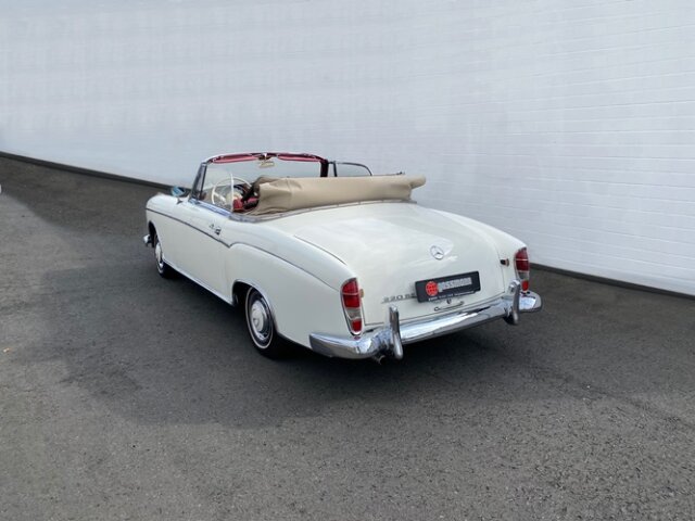 MERCEDES-BENZ 220