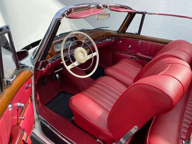 MERCEDES-BENZ 220