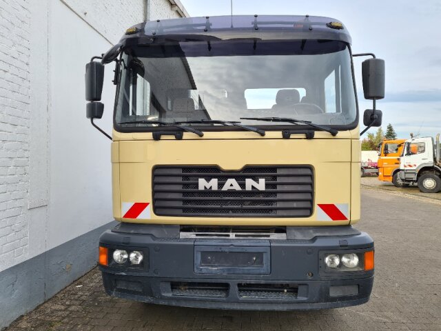 MAN T48