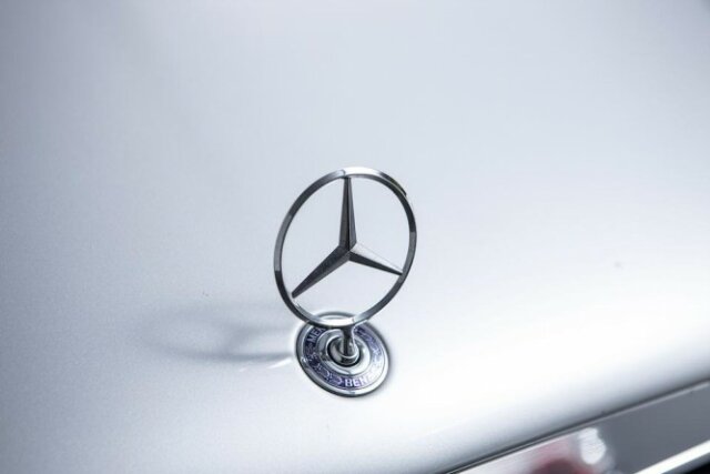 MERCEDES-BENZ E 50