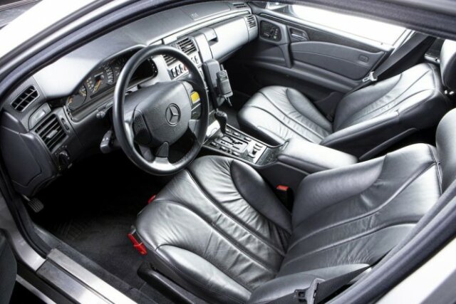 MERCEDES-BENZ E 50