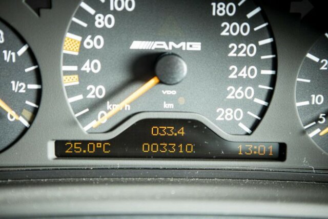 MERCEDES-BENZ E 50