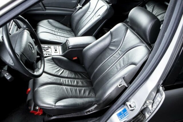 MERCEDES-BENZ E 50