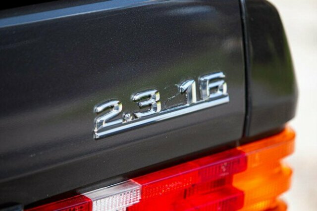MERCEDES-BENZ 190