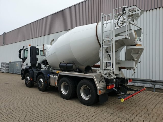 IVECO-MAGIRUS Trakker