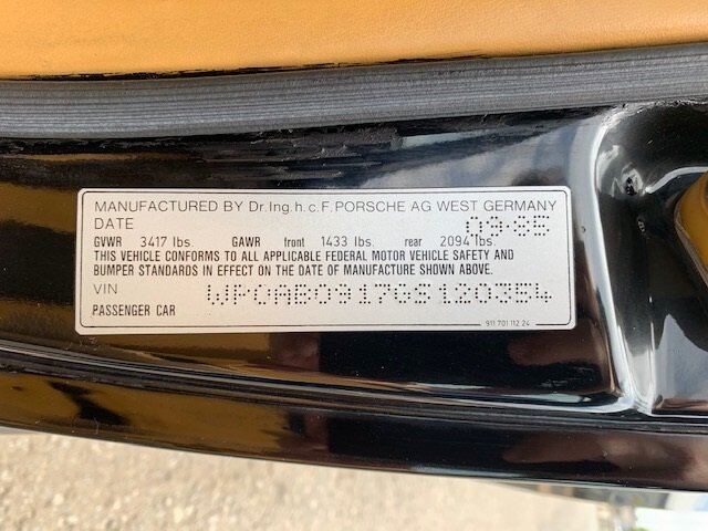 PORSCHE 911