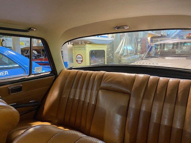 MERCEDES-BENZ 220