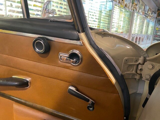 MERCEDES-BENZ 220