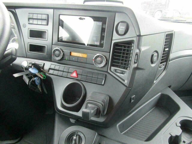 DAIMLER-BENZ Arocs