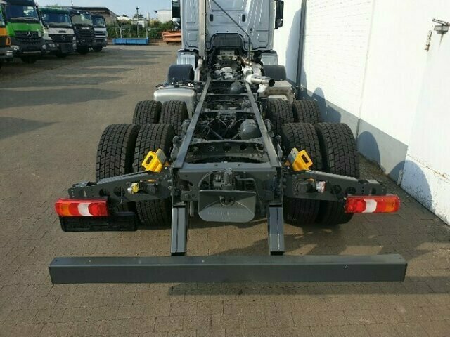 DAIMLER-BENZ Arocs