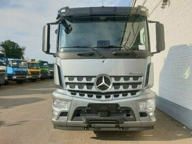 DAIMLER-BENZ Arocs