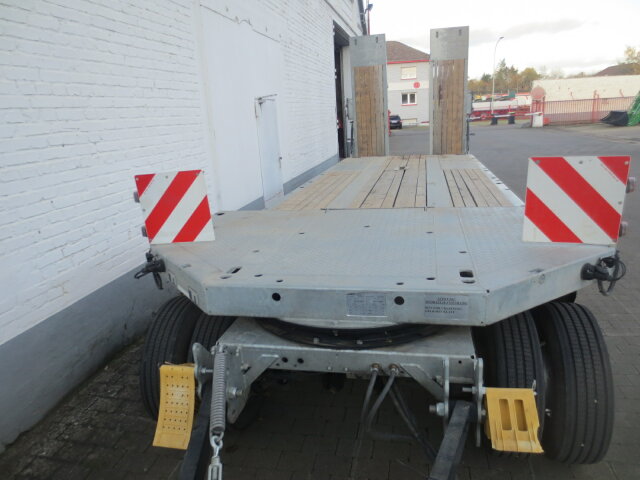 MOESLEIN -