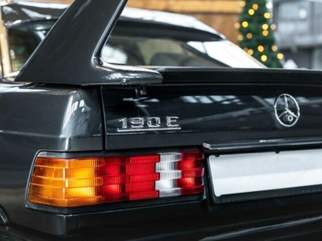MERCEDES-BENZ 190 E