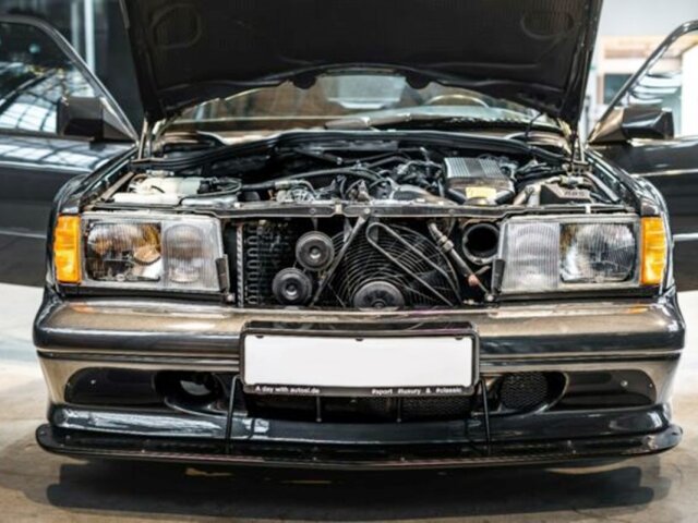 MERCEDES-BENZ 190 E