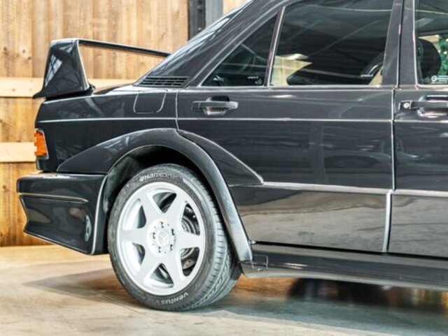 MERCEDES-BENZ 190 E