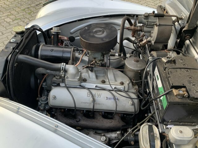 BMW 502