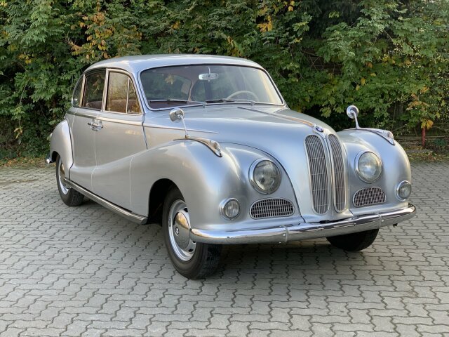 BMW 502