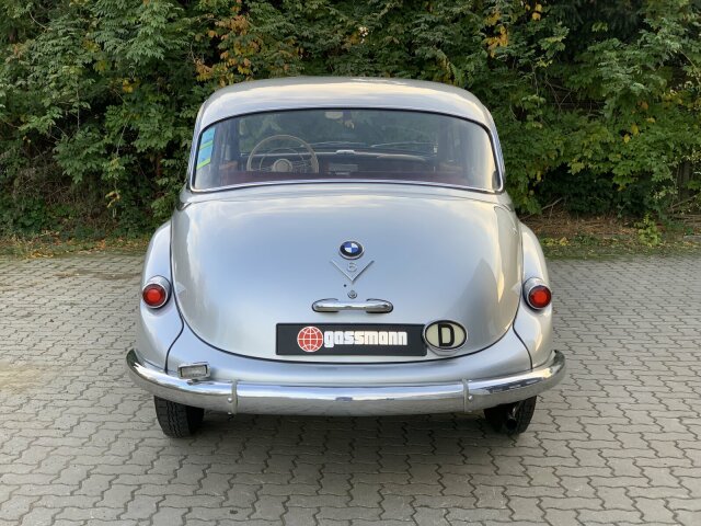 BMW 502