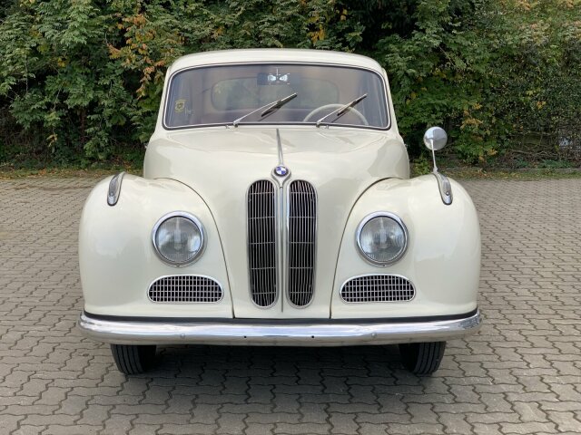 BMW 501