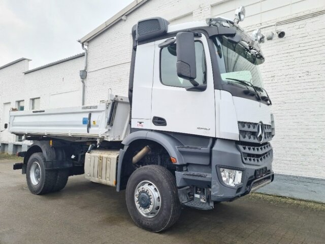 Mercedes-BenzArocs