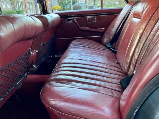 MERCEDES-BENZ 300