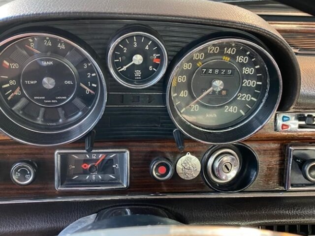 MERCEDES-BENZ 300