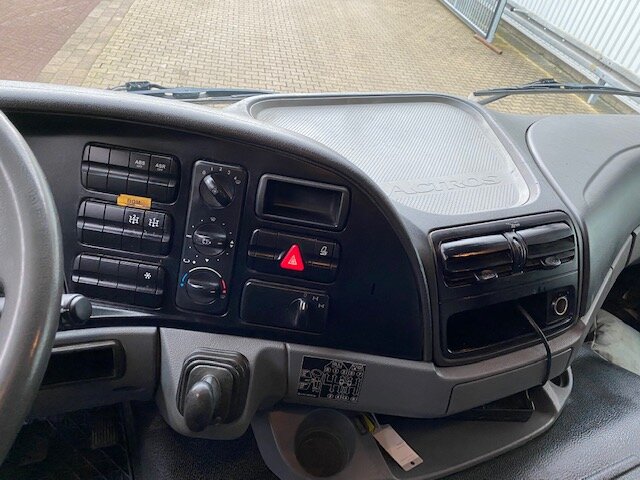 DAIMLER-BENZ Actros