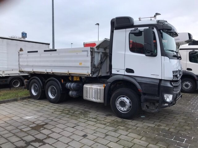 DAIMLER-BENZ Arocs