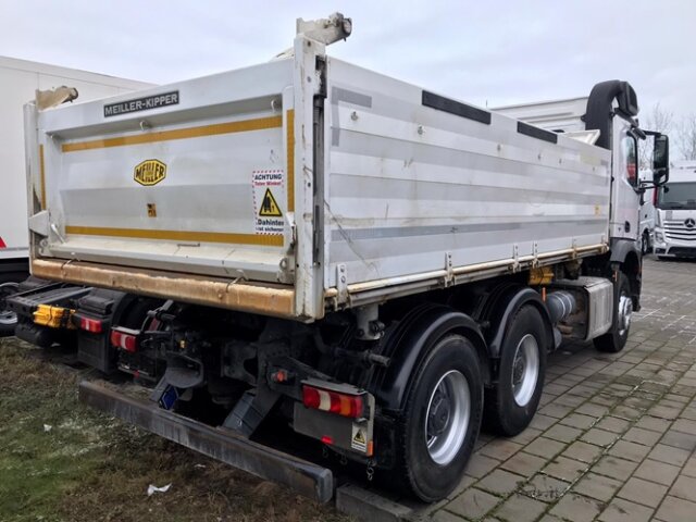 DAIMLER-BENZ Arocs
