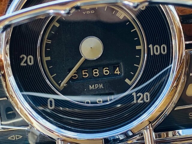 MERCEDES-BENZ 300