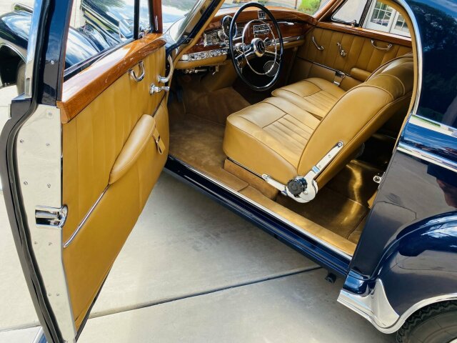 MERCEDES-BENZ 300