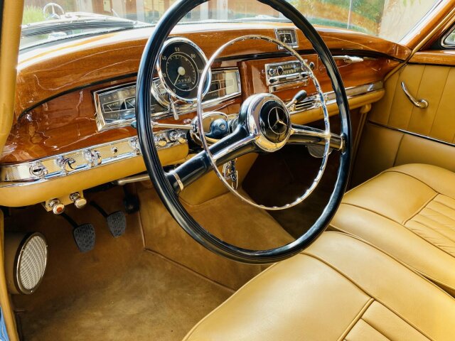 MERCEDES-BENZ 300
