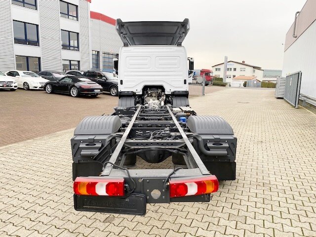 DAIMLER-BENZ Atego