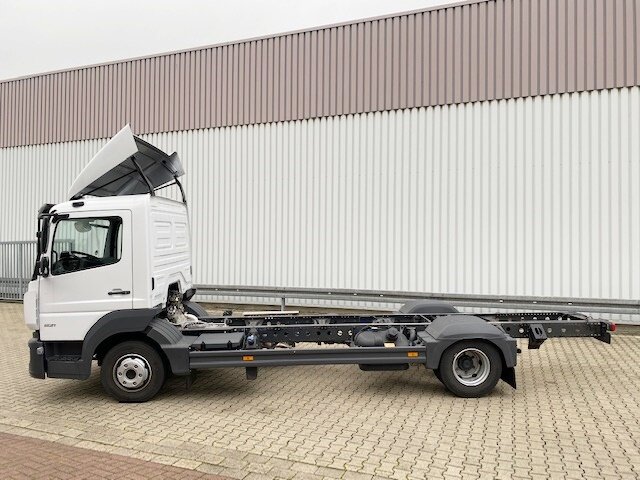 DAIMLER-BENZ Atego