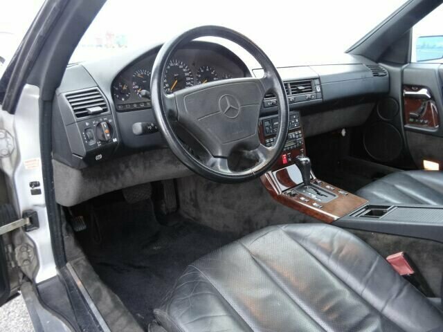 MERCEDES-BENZ SL 320