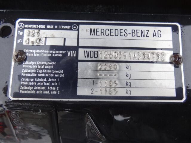 MERCEDES-BENZ 560
