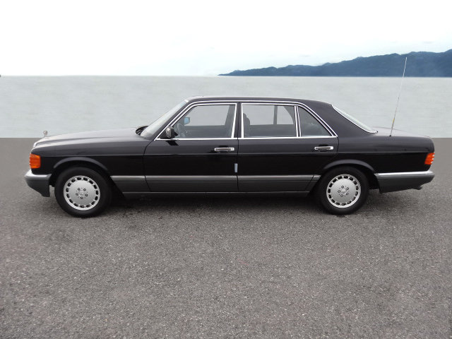 MERCEDES-BENZ 560