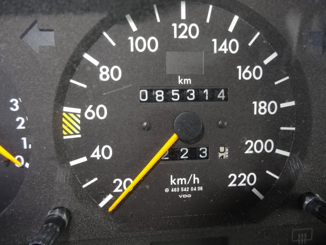 MERCEDES-BENZ G 320