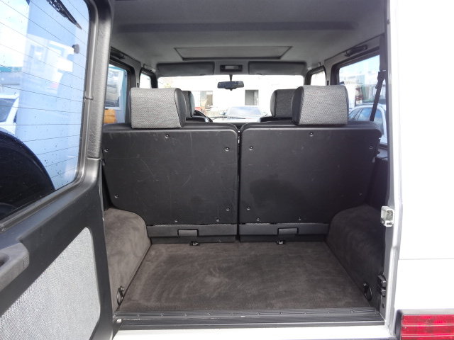 MERCEDES-BENZ G 320