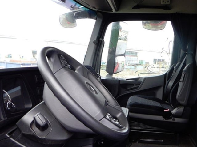 DAIMLER-BENZ Arocs