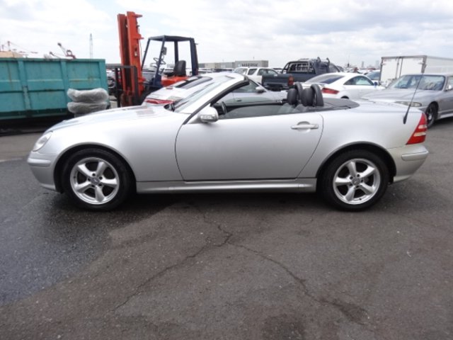 MERCEDES-BENZ SLK 320