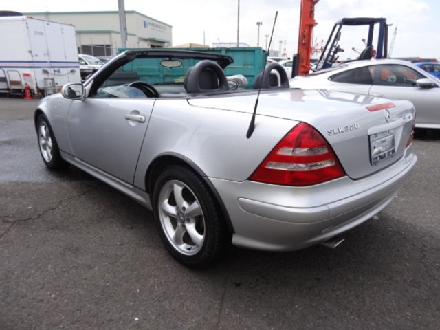 MERCEDES-BENZ SLK 320