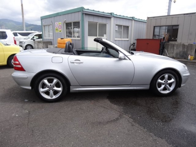 MERCEDES-BENZ SLK 320