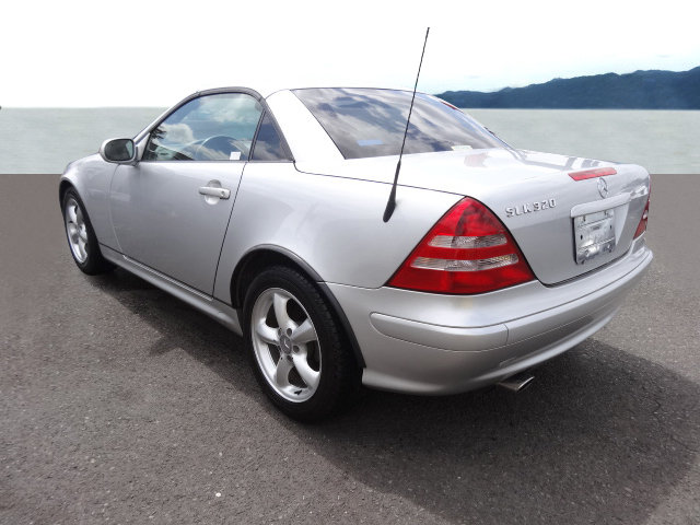 MERCEDES-BENZ SLK 320
