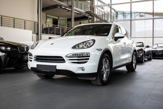 PorscheCayenne