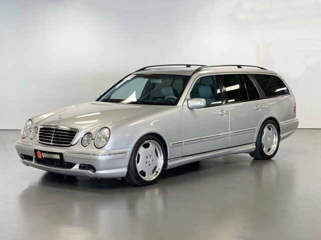 Mercedes-BenzE 55 AMG