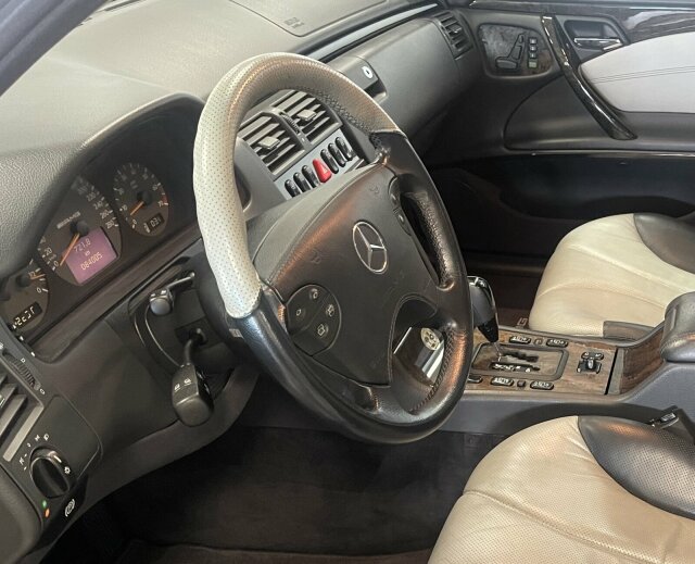 MERCEDES-BENZ E 55 AMG