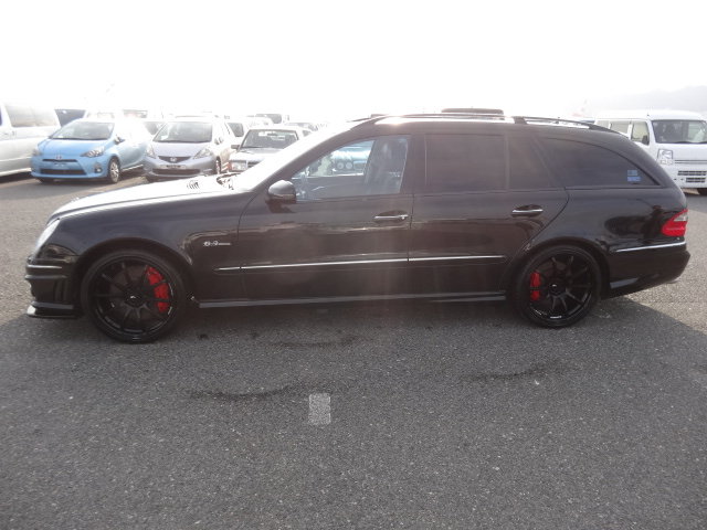 MERCEDES-BENZ E 63 AMG